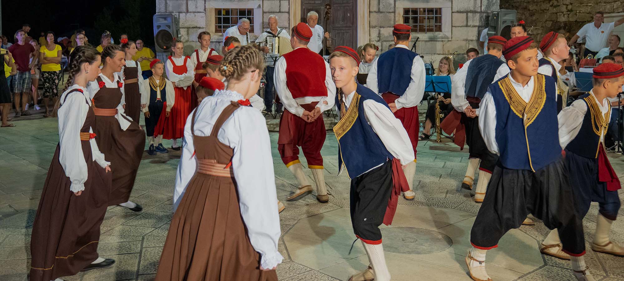 Društveni trenutak iz arhive Bratske sloge